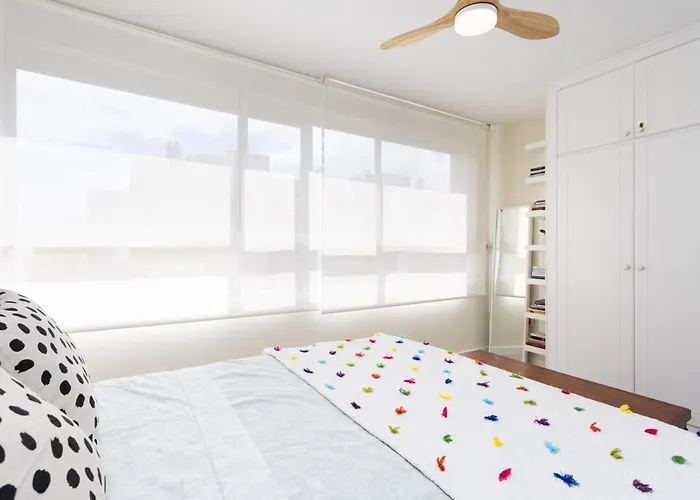 Home2book Bright & Communal Pool Cruz Appartement